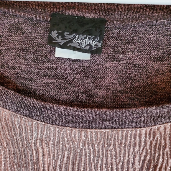 Sweater from The Buckle - Picture 2 of 2